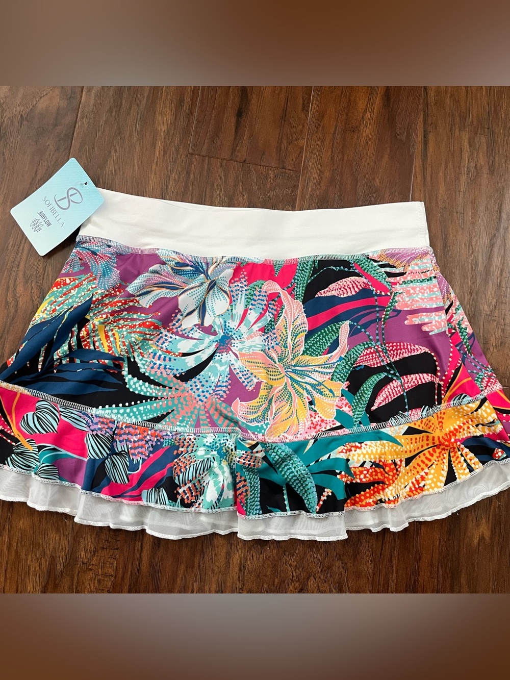 Sofibella Wild Blooms Athletic Skirt, NWT, in Bright Multi